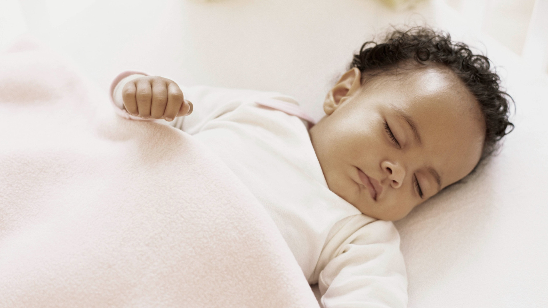 Newborn Sleep Tips From Experienced Bay Area Doulas